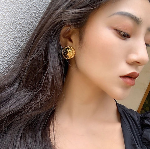 Gold Stud Earrings in Button Shape | Style No. 136