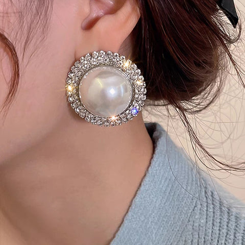 Exaggerating Pearl Stud Earrings with Cubic Zirconia | Style No. 210